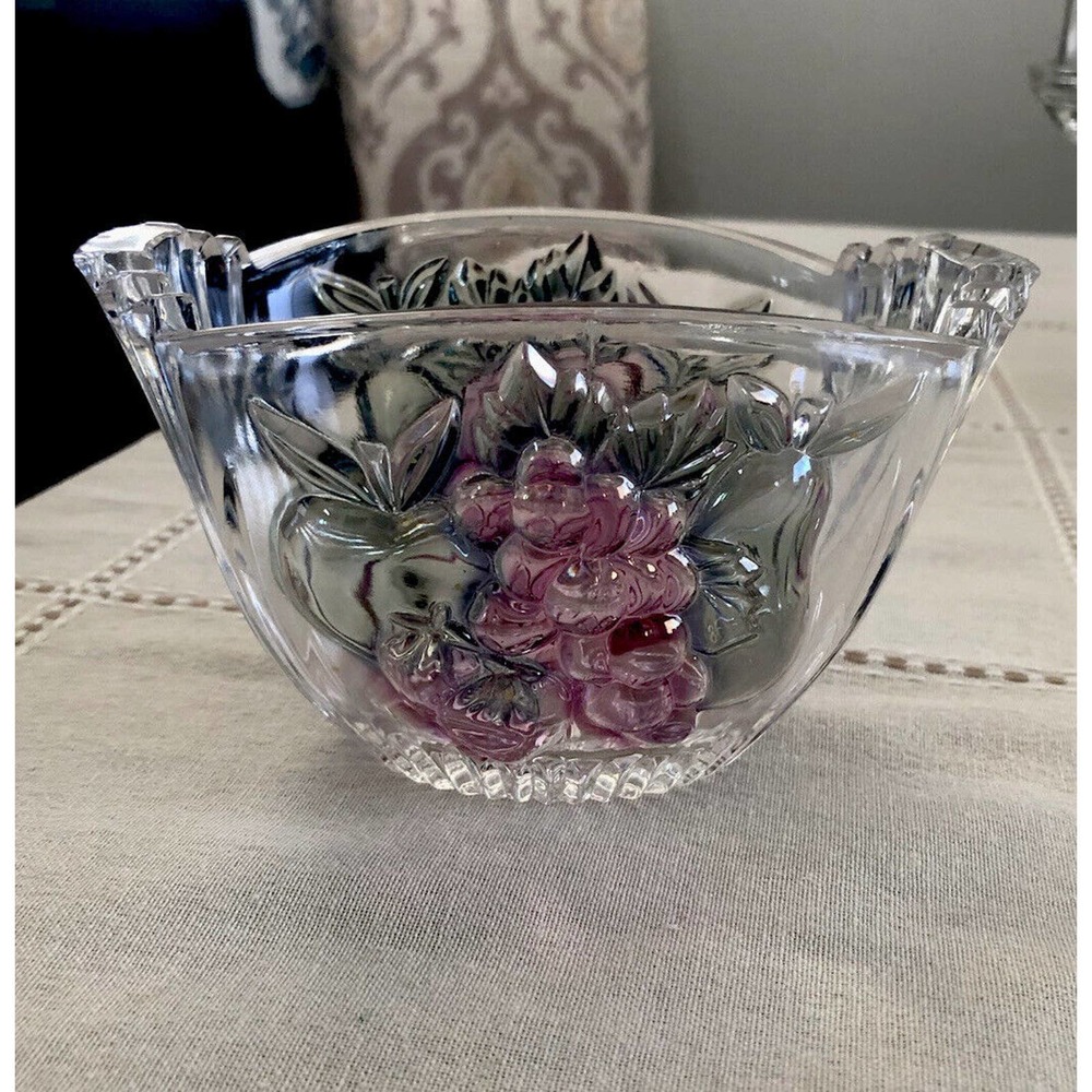 Lead crystal bowl/candy dish, grapes, strawberries, ribbed ruffled edge